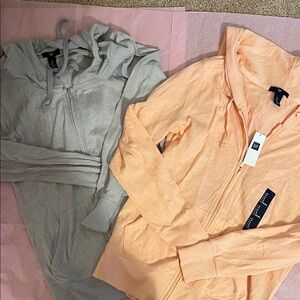 GAP Peach and Gray Knit Sweater pair